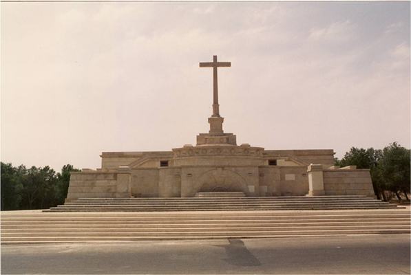 Monumento al Altar Patrio (Originariamente se denominó: Monumento a los Héroes y Mártires de Nuestra Gloriosa Cruzada